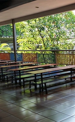 Clean and comfortable canteen facilities 2